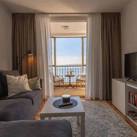 Vibes With Balcony And Spectacular View Porec