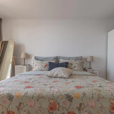 Apartment Vibes With Balcony And Spectacular View Porec