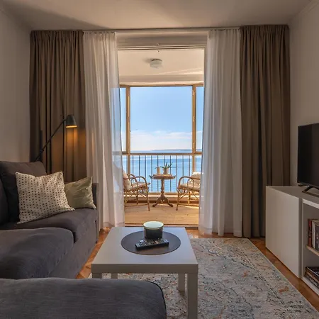 Vibes With Balcony And Spectacular View Apartment