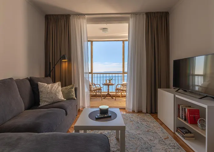 Vibes With Balcony And Spectacular View Apartman