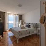 Vibes With Balcony And Spectacular View *